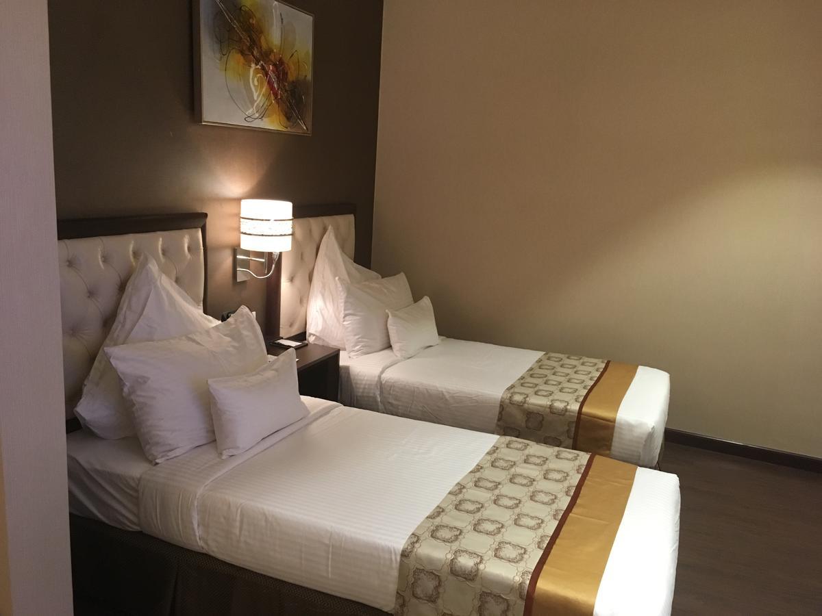 Home Inn Hotel Suites Al-Chubar Zewnętrze zdjęcie